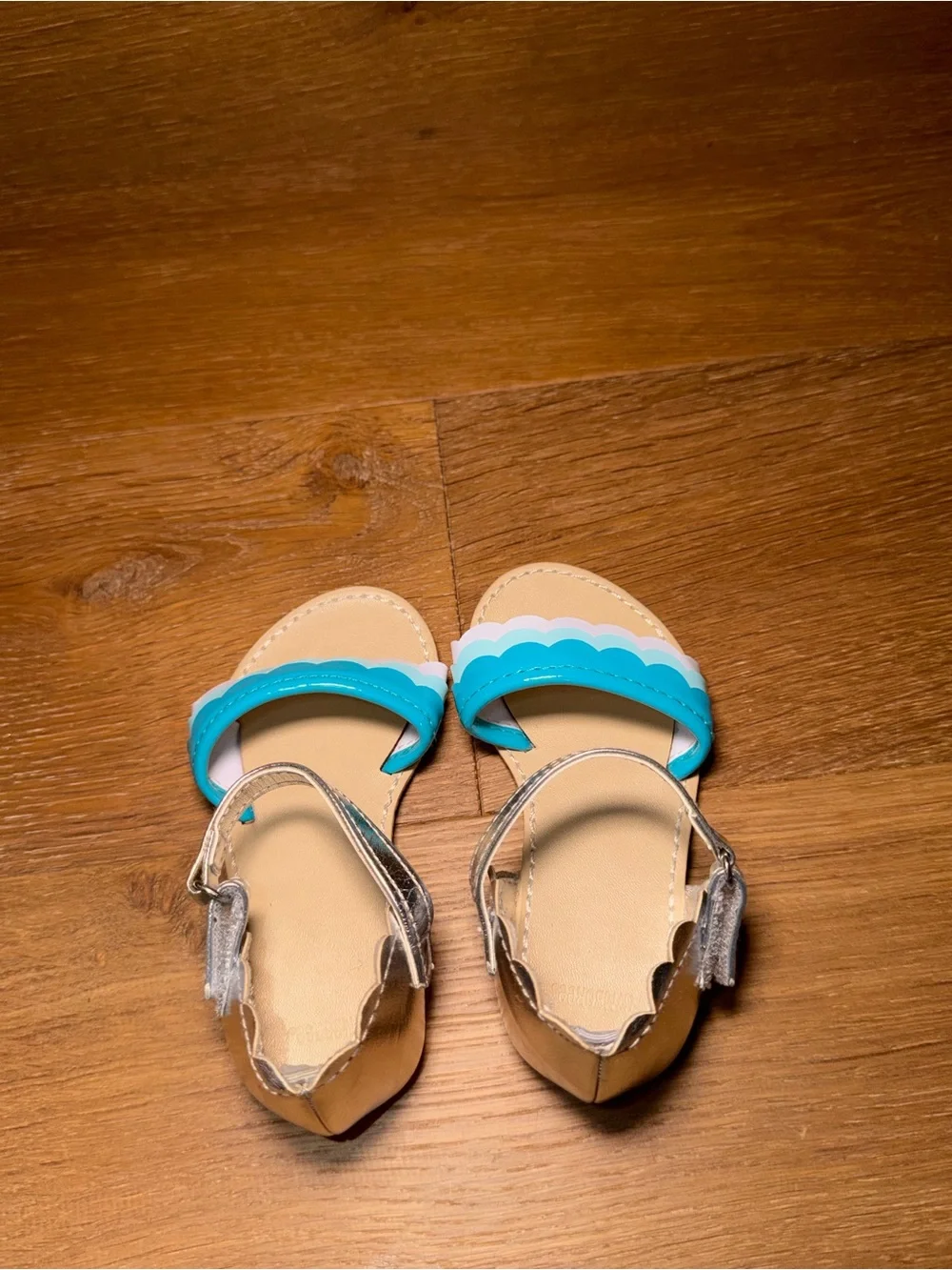 Gymboree Turquoise & Silver Scallop Strap Sandals